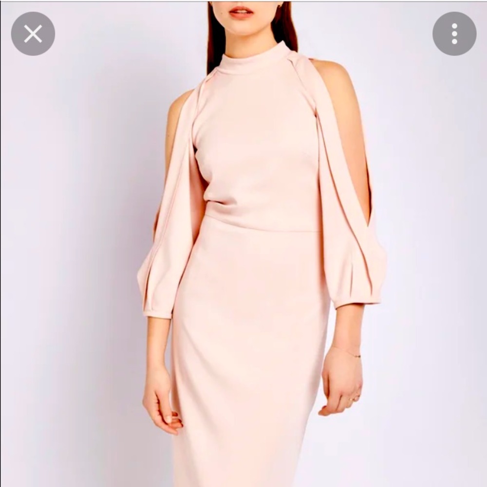 CUSHNIE ET OCHS sz 6 Blush pink below knee length open arm contemporary dress